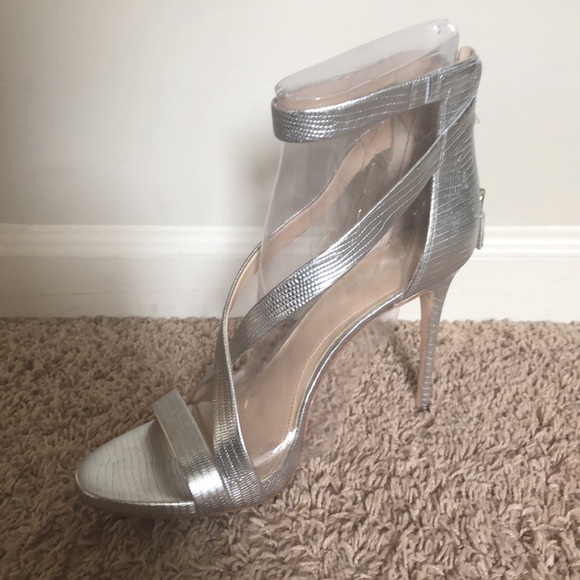 Vince Camuto Devin Platinum Metallic Stilletos - Picture 2 of 2